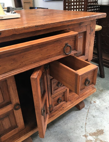 Kitchen Island Made From Solid Wormwood - Master Craftsmanship!